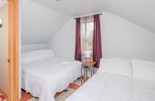 Appleton House | Close to Downtown / Oshkosh / Lambeau Field