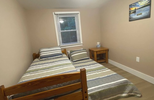 Naples House | Close to the Causeway!