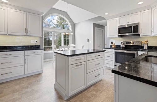 Centerville House | Close to Wequaquet Lake, beautiful and spacious cottage