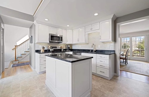 Centerville House | Close to Wequaquet Lake, beautiful and spacious cottage