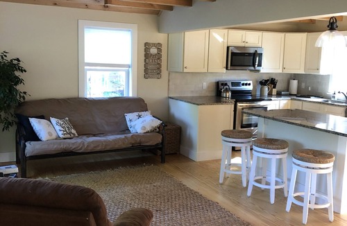 South Kingstown House | Coastal cottage. . Farm and sea