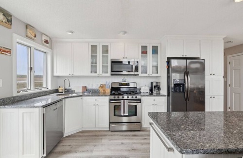 Wells House | Coastal Dream Vacation Home at Moody Beach - Sleeps 8