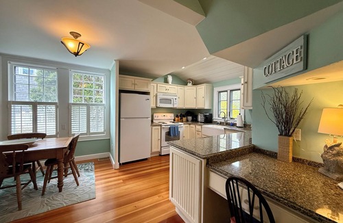 Owls Head House | Coastal Ocean Front 3-bedroom house in Owls Head for a relaxing stay