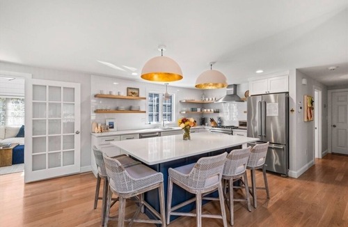 West Chatham House | Coastal Retreat Minutes from Hardings Beach!