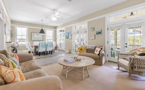 Watercolor House | Cobalt Close & Cozy by Oversee 30A