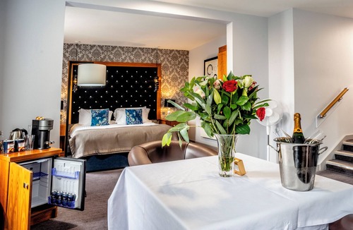 Stirling Hotel | Colessio