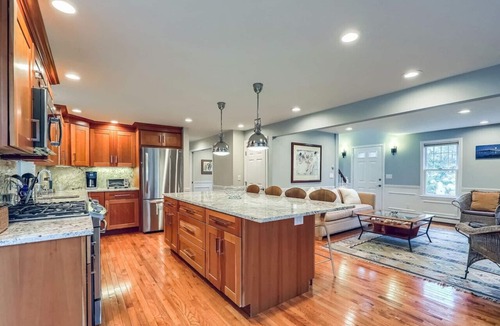 West Falmouth House | Colonial Ave · Biking and Beach Cape Paradise