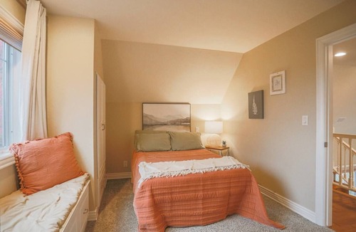 Galloway House | Colonial Hideaway Upper Level Bedroom