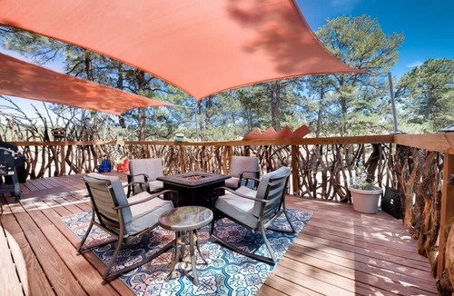 Elizabeth Cabin | Colorado Treehouse Magic at Houses High Treesort