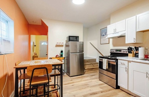 Columbus House | Colorful Townhouse Near Downtown Columbus - Designed for Travel & Work