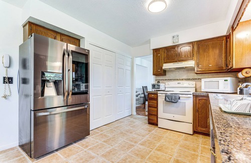 Pickerington House | Columbus Area Home Base for Work & Extended Stays