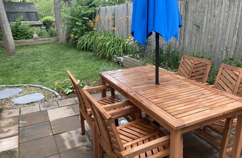 Gloucester House | COME STAY AT THE MERMAID COTTAGE ON LANES COVE !