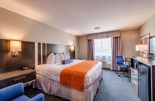 Lexington Resort | Comfort and Convenience! Free Breakfast, Free Parking, Close to Loudoun House