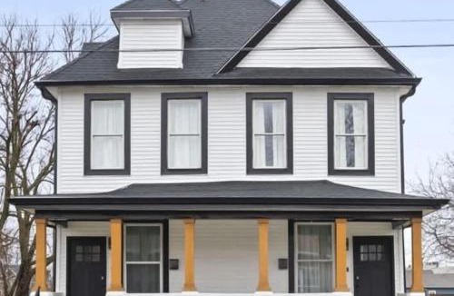 Holy Cross House | Comfort & Convenience in Circle City Family Home
