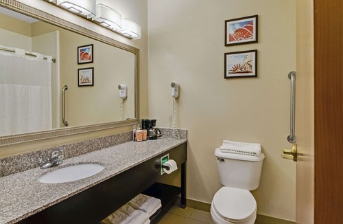 Henderson Hotel | Comfort Inn Henderson - Evansville South