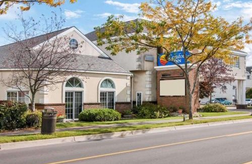Mackinaw City Hotel | Comfort Inn Lakeside