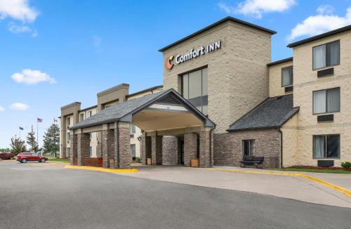 Romulus Hotel | Comfort Inn Metro Airport