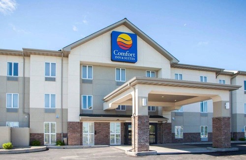 Harrisonville Hotel | Comfort Inn & Suites Harrisonville