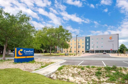 Destin Hotel | Comfort Inn & Suites Destin near Henderson Beach