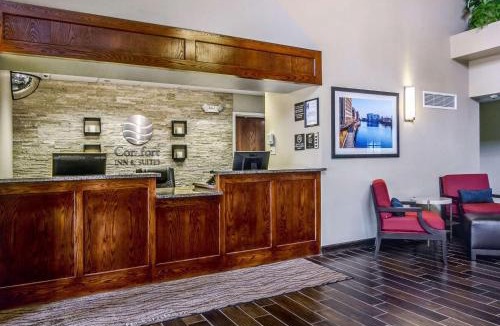 Grafton Hotel | Comfort Inn & Suites Grafton-Cedarburg