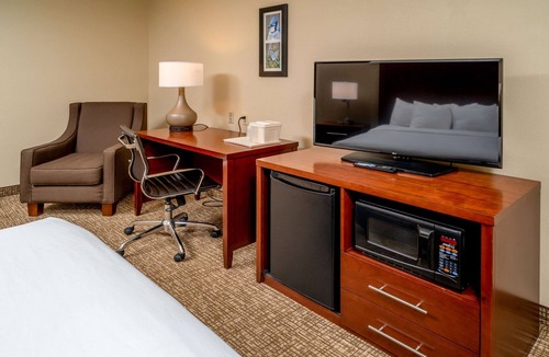 Grundy Hotel | Comfort Inn & Suites Grundy