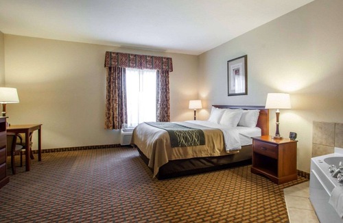 Harrisonville Hotel | Comfort Inn & Suites Harrisonville