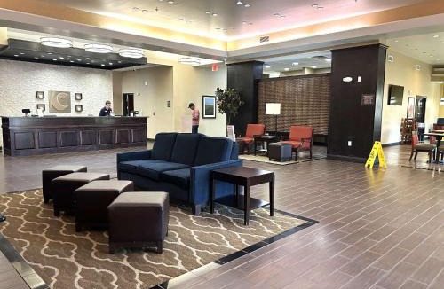 Shawnee Hotel | Comfort Inn & Suites Shawnee - Kansas City