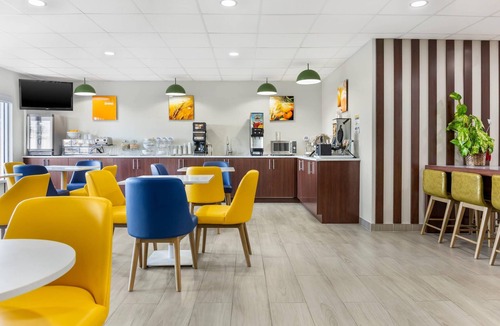 Springfield Hotel | Comfort Inn & Suites Springfield