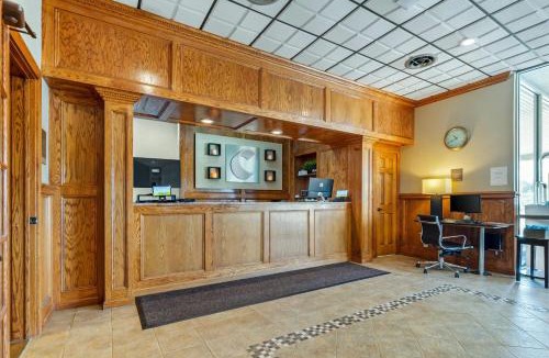 Triadelphia Hotel | Comfort Inn & Suites Triadelphia - Wheeling