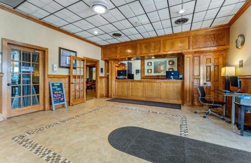 Triadelphia Hotel | Comfort Inn & Suites Triadelphia - Wheeling