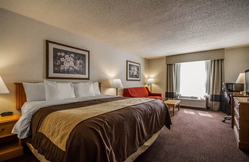 Fond du Lac Hotel | Comfort Inn