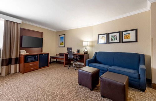 Elizabethtown Hotel | Comfort Suites Elizabethtown