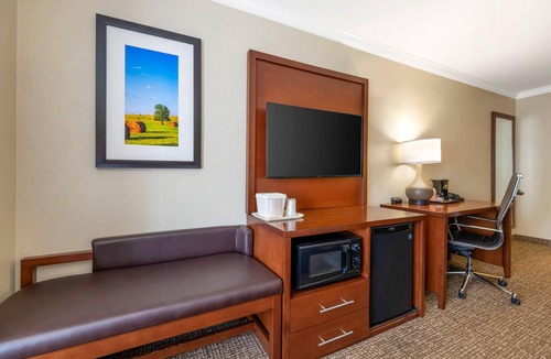 Elizabethtown Hotel | Comfort Suites Elizabethtown