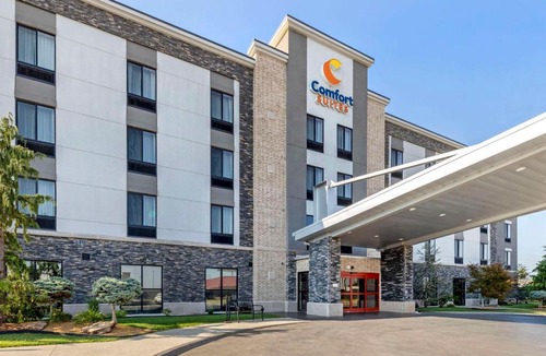 Central Oklahoma City Hotel | Comfort Suites Meridian and I-40