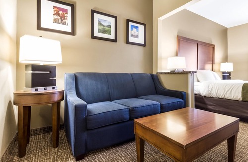 Sioux Falls Hotel | Comfort Suites Sioux Falls Mall District