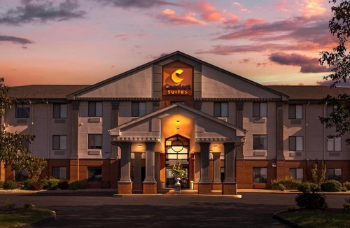 St. Charles Hotel | Comfort Suites St Charles-St Louis
