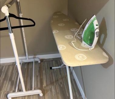 Lynn Apartment | Comfortable 1 bedroom apartment attic
