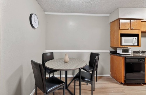 Lubbock Apartment | Comfortable 2BR living in District West