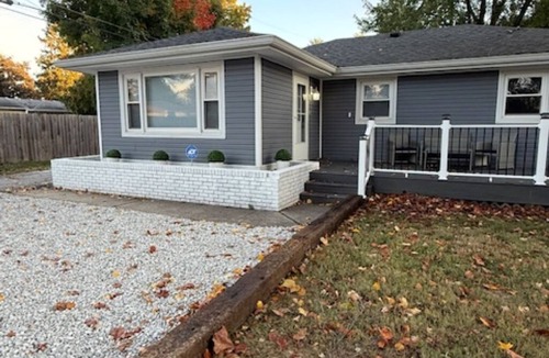 Wayne House | Comfortable 3 Bedroom house in Indianapolis
