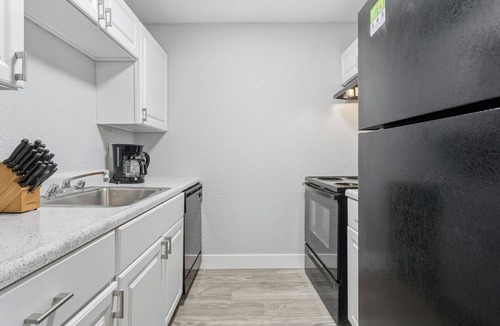 South Kansas City Apartment | Comfortable stay near Kansas City attractions