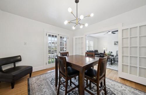 Mount Washington Apartment | Comfy and Spacious 3 BR - Easy City Access