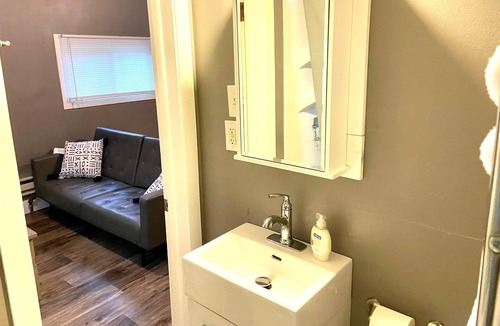 West Allis Apartment | Comfy Entire Studio w/Private Entrance and Parking