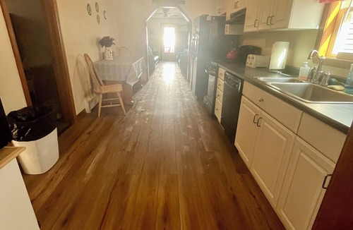Salisbury Beach House | Comfy, family friendly beach house across the street from the beach!