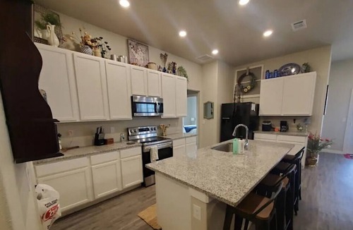 Lubbock House | Comfy home in quiet neighborhood, nearby Texas Tech and other Lubbock hotspots!