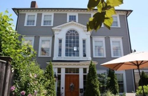 Newburyport Hotel | Compass Rose Inn