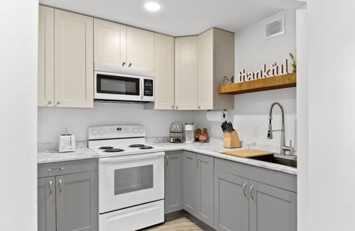 Orange Prairie Apartment | Concord B4 · Slice of the Good Life: Concord B4