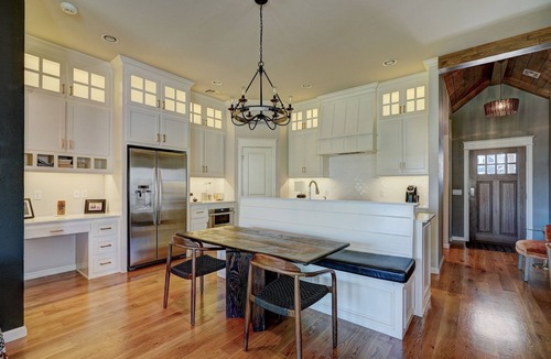 Edmond House | Contemporary 3 BD/2B home in Edmond