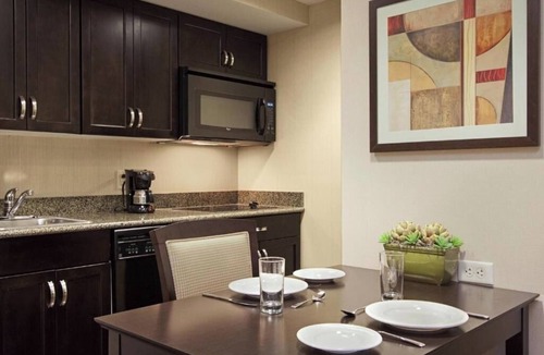 Canonsburg Hotel | Contemporary King Suite with Home-Style Comfort Minutes from Area Attractions