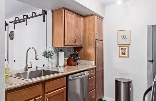 Scottsdale Estates Six Condo | Contemporary Retreat in Old Town