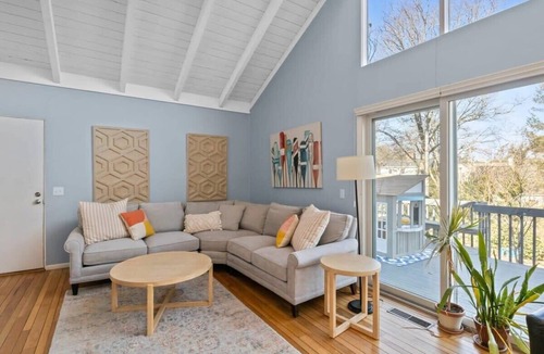 Mashpee House | Contemporary Saltbox In New Seabury!